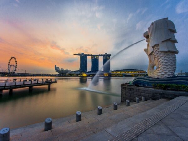 Singapore with Luxury Cruise